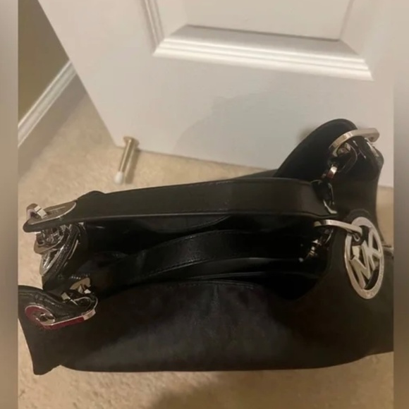 Michael Kors Large Fulton Logo Handbag - Picture 3 of 8